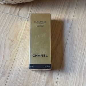 CHANEL Sublimage Le Fluide